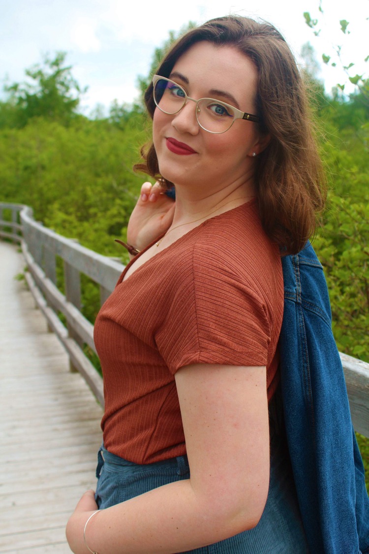 Clare Siobhan on Summer Songwriting Success and Speech Pathology