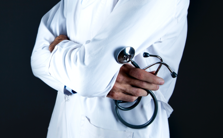 Thousands of orphaned patients expected as two Sackville doctors close up shop this summer