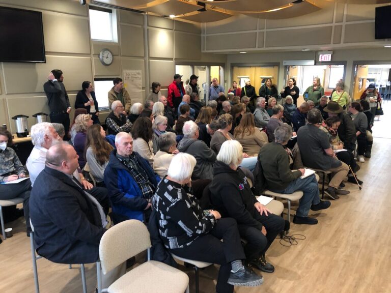 Solid turnout for Tantramar housing session
