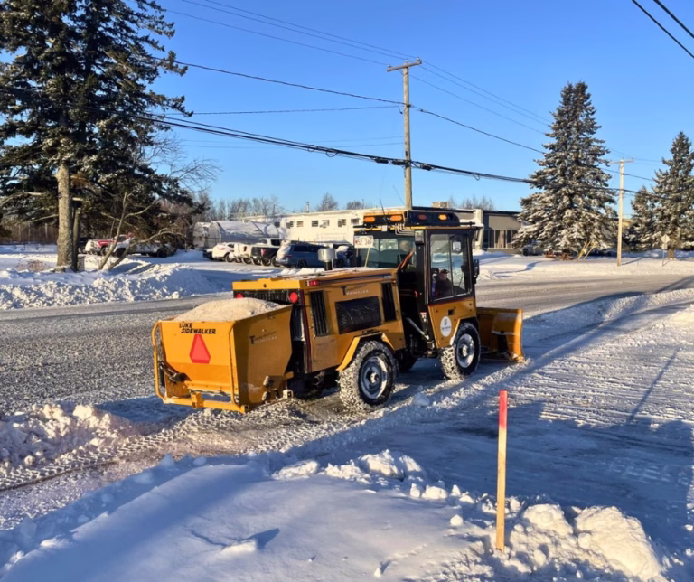 New sidewalk plow for Tantramar comes with $350K price tag